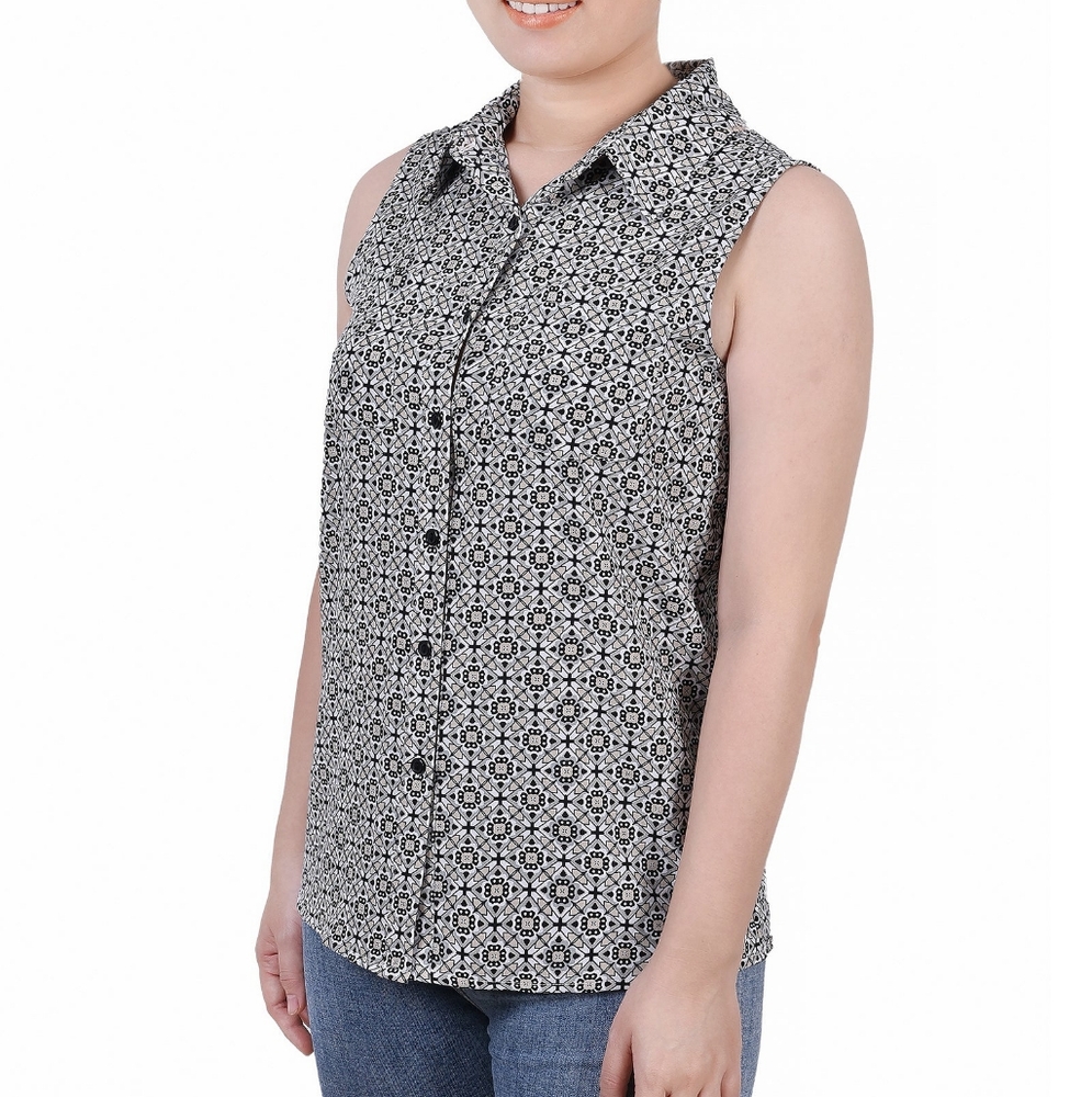 NY Collection Woman's Sleeveless Top 1X Collar Pockets Geometric Pattern W-431
